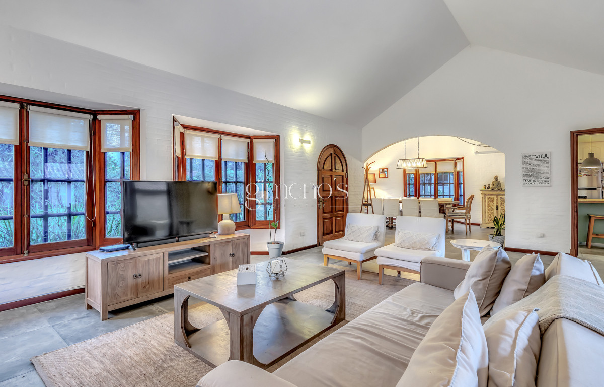 Casa ID.7 - Alquiler Verano Casa de 4 dormitorios en Punta del Este a próxima del Mar, San Rafael 