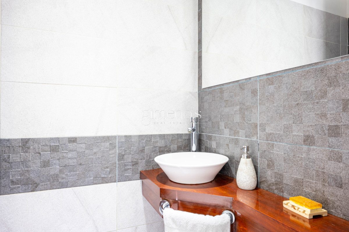 Casa ID.594 - Casa de 3 Dormitorios en Venta - Punta Del Este - Jardínes de Cordoba 