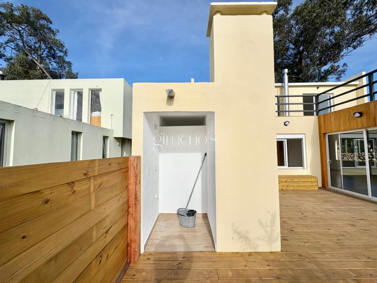 Casa ID.1580 - Casa En Venta 3 Dormitorios- Pinares - Punta del Este 