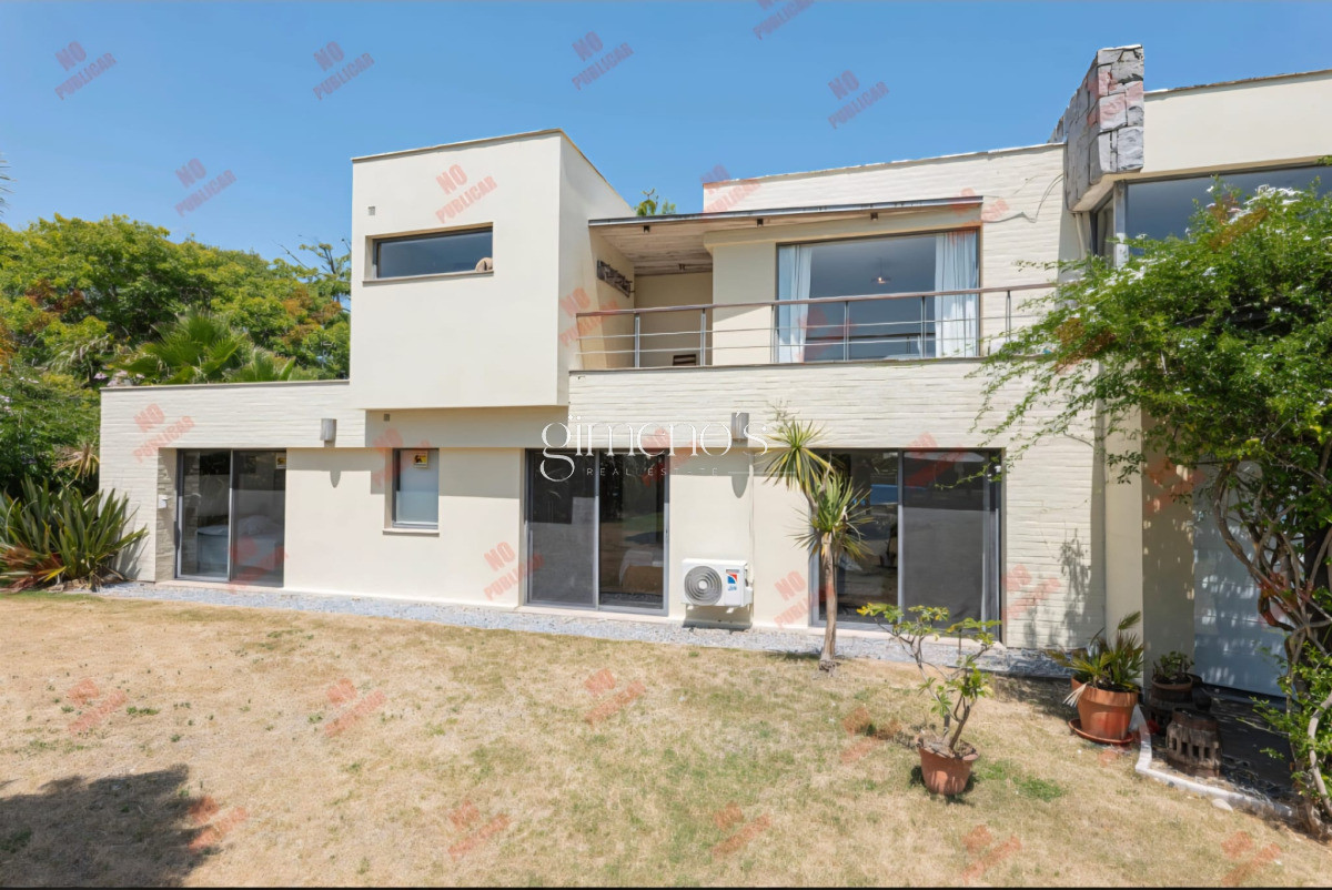 Casa ID.417 - Casa Minimalista en Marly - Punta del Este