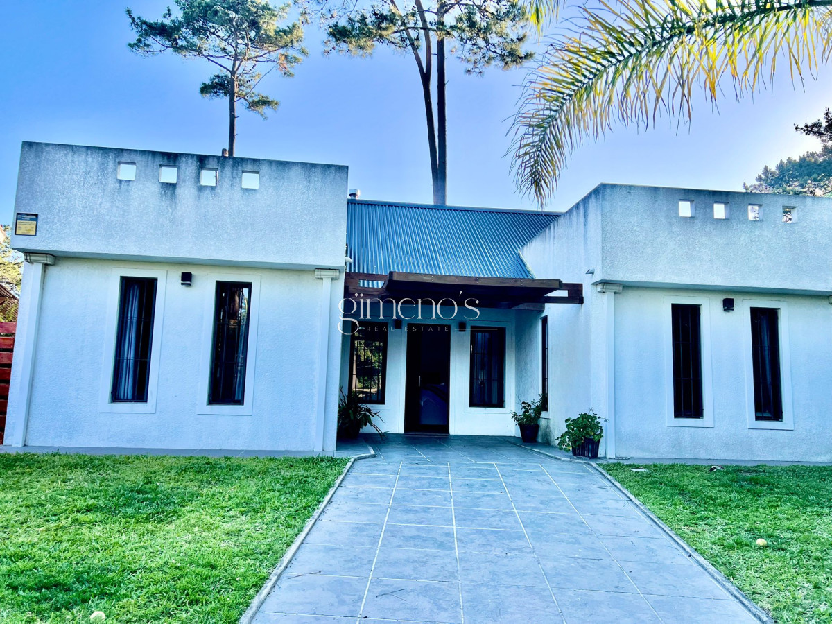 Casa ID.601 - Casa 3 Dormitorios en Alquiler de Verano Pinares