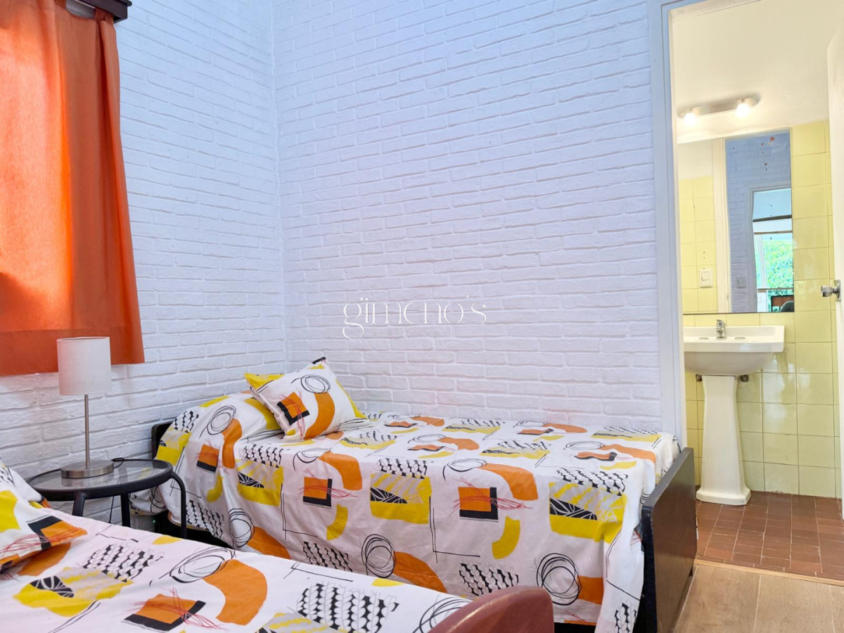 Casa ID.686 - Casa de 4 Dormitorios, Mansa-Punta del Este