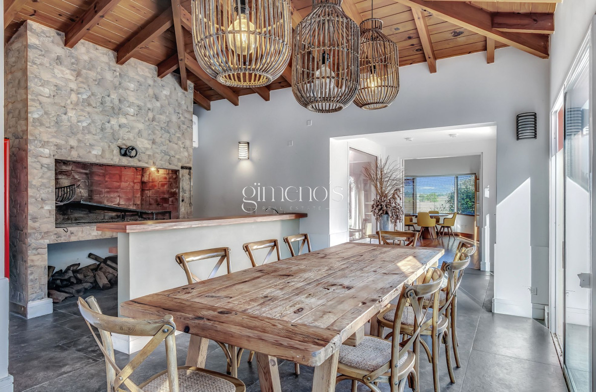 Casa ID.303 - Casa en Venta 4 Dormitorios - Laguna del Diario - Punta del Este 