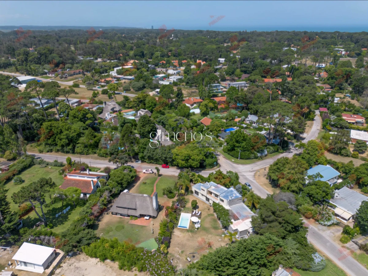 Casa ID.417 - Casa Minimalista en Marly - Punta del Este