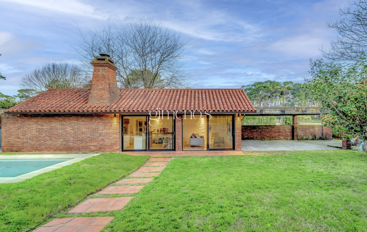 Casa ID.7 - Alquiler Verano Casa de 4 dormitorios en Punta del Este a próxima del Mar, San Rafael 