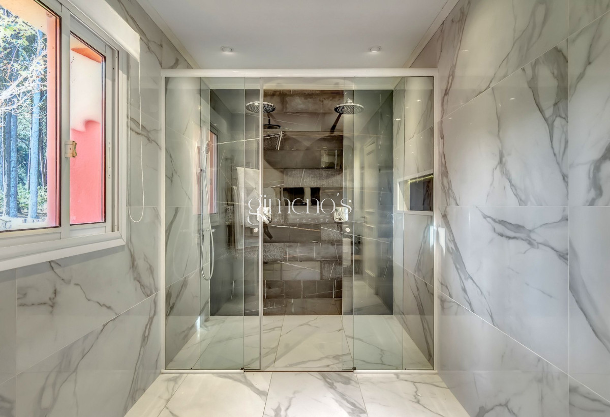 Casa ID.303 - Casa en Venta 4 Dormitorios - Laguna del Diario - Punta del Este 