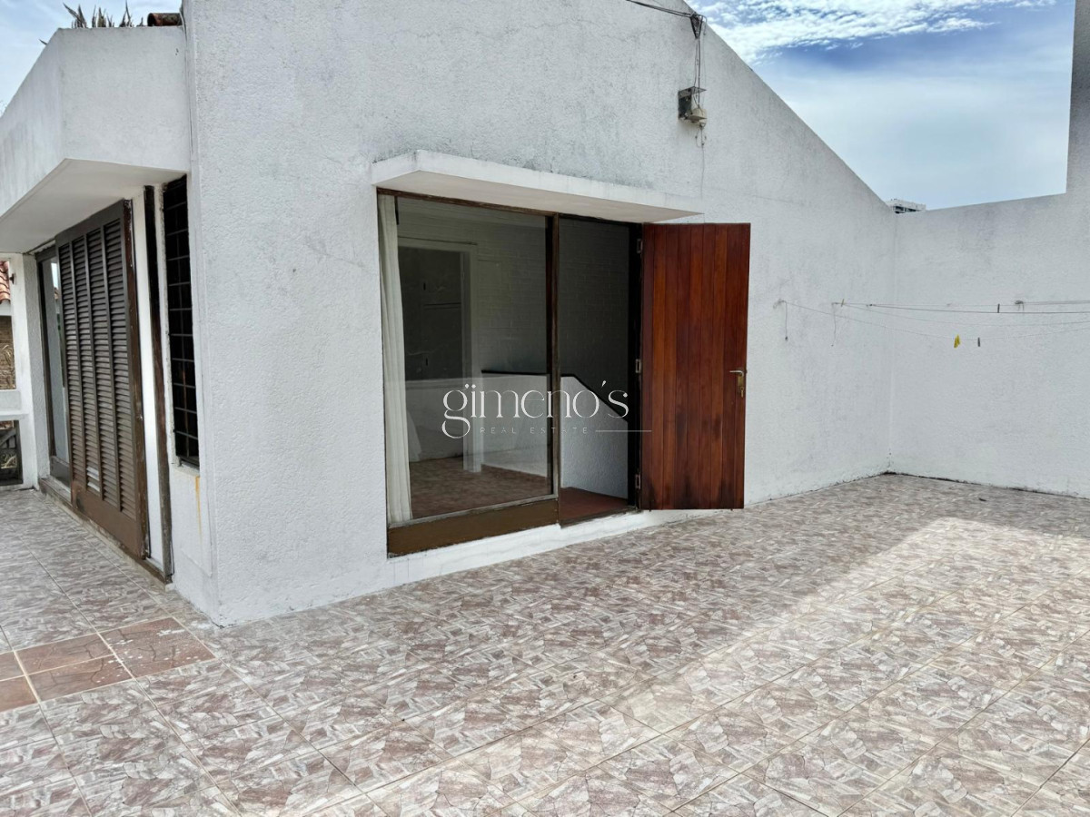 Casa ID.686 - Casa de 4 Dormitorios, Mansa-Punta del Este