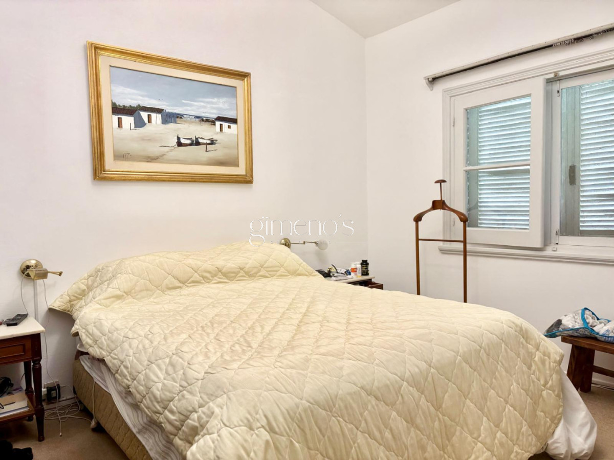 Casa ID.496 - Casa en Venta, 5 Dormitorios- Punta del Este - Playa Mansa