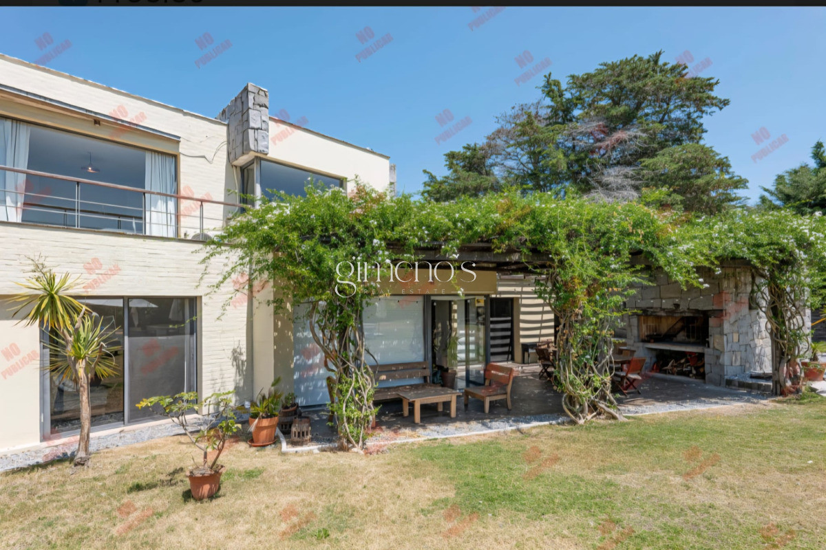 Casa ID.417 - Casa Minimalista en Marly - Punta del Este