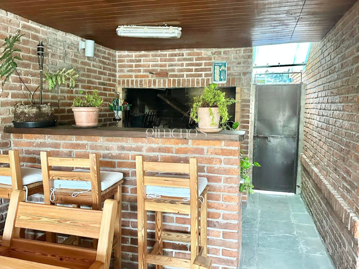 Casa ID.530 - Casa de 4 Dormitorios - Alquiler de Verano - Punta del Este - Mansa