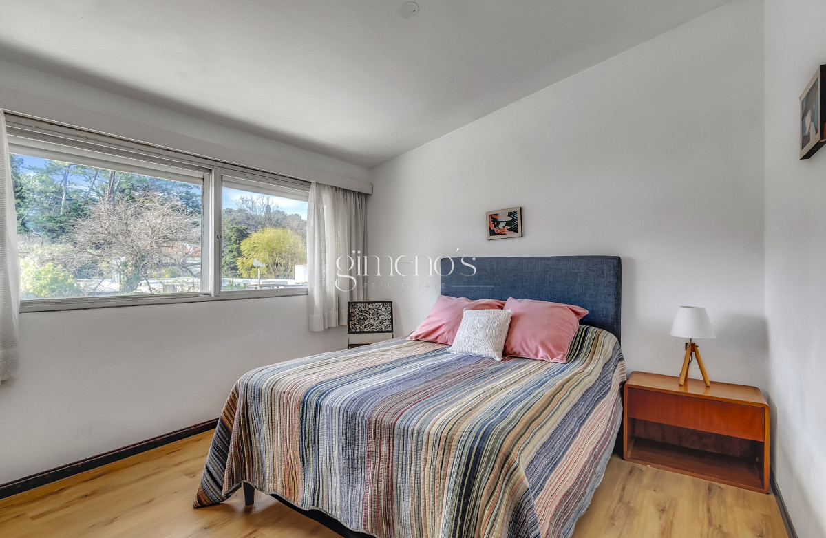 Casa ID.129 - Casa en Venta 3 Dormitorios - Playa Mansa - Punta del Este 