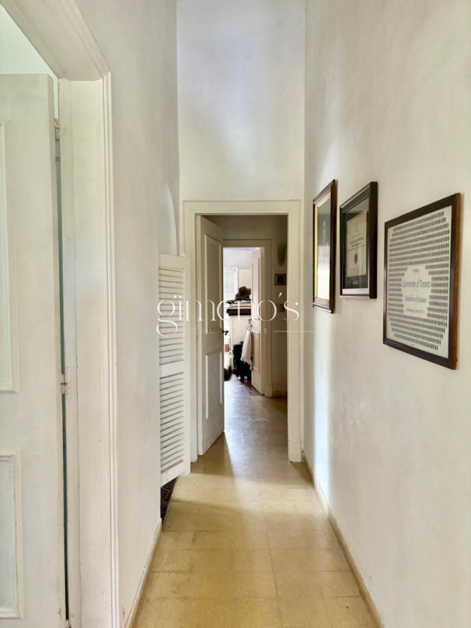 Casa ID.496 - Casa en Venta, 5 Dormitorios- Punta del Este - Playa Mansa