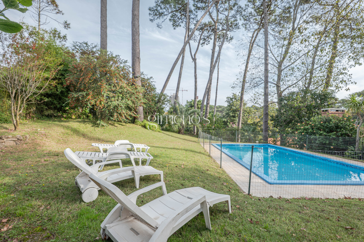 Casa ID.182 - Casa en Venta 3 Dormitorios - Punta del Este- Cantegril