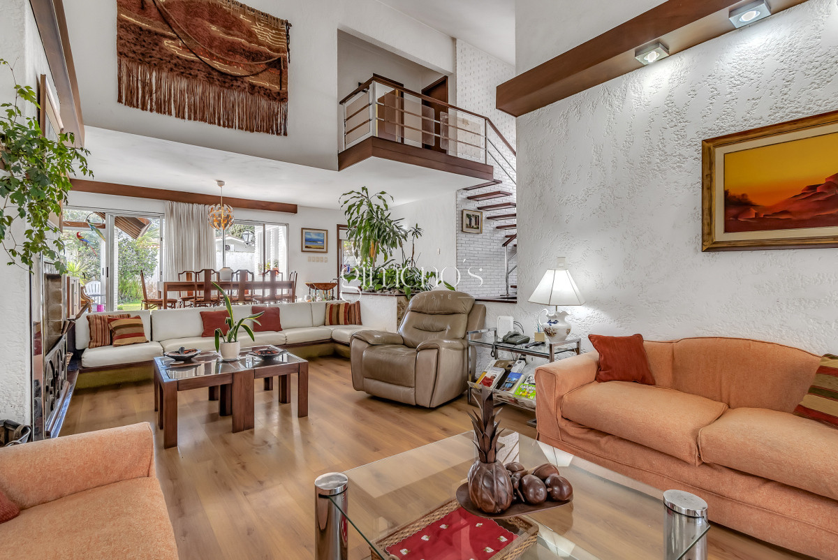 Casa ID.129 - Casa en Venta 3 Dormitorios - Playa Mansa - Punta del Este 