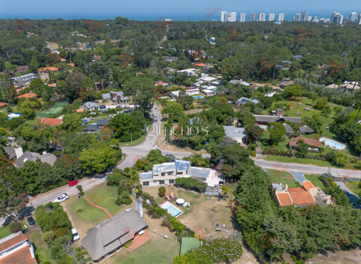 Casa ID.417 - Casa Minimalista en Marly - Punta del Este