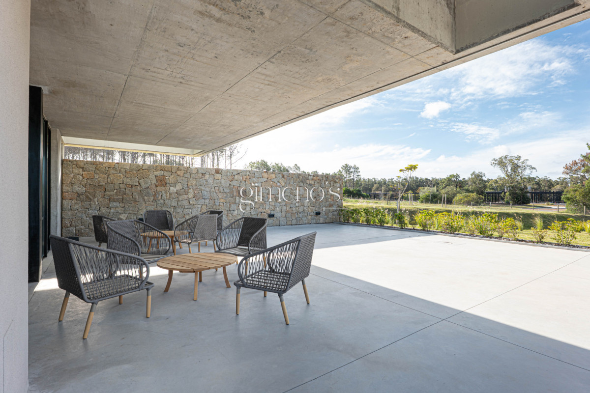 Casa ID.1129 - Casa en Venta a Estrenar 3 suites en La Cañada - Distrito 52 - Punta del Este  