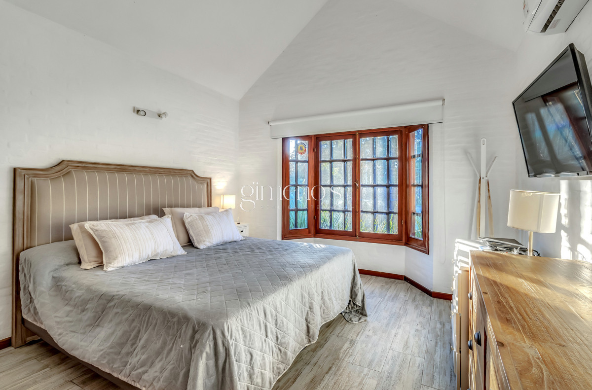Casa ID.7 - Alquiler Verano Casa de 4 dormitorios en Punta del Este a próxima del Mar, San Rafael 