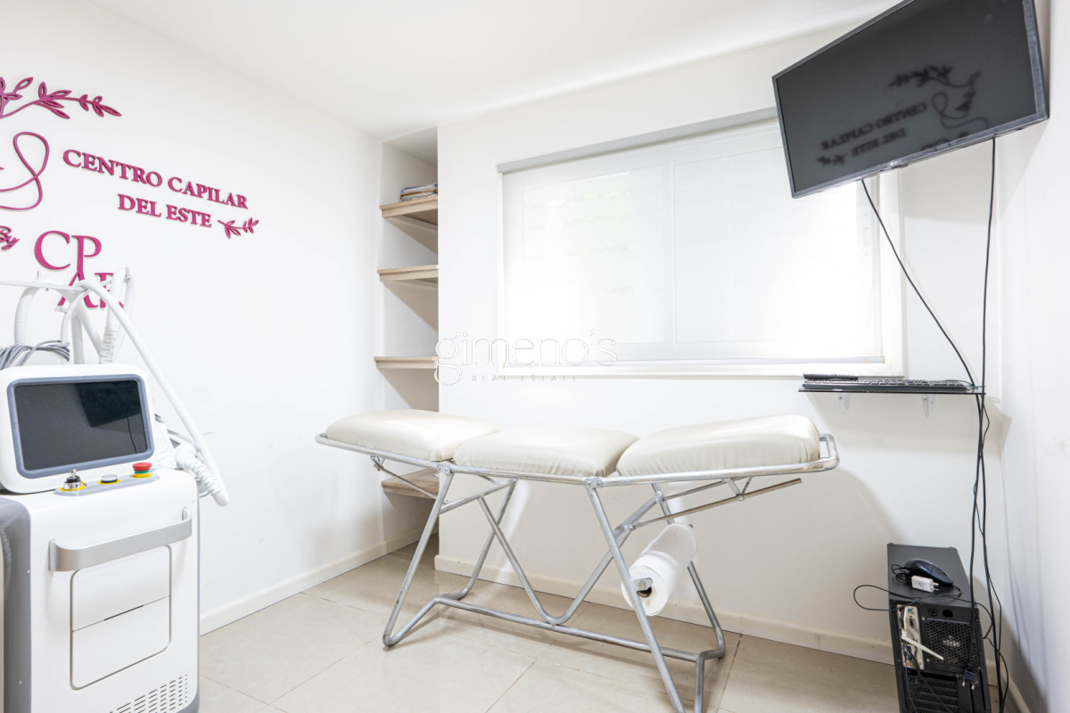 Casa ID.594 - Casa de 3 Dormitorios en Venta - Punta Del Este - Jardínes de Cordoba 