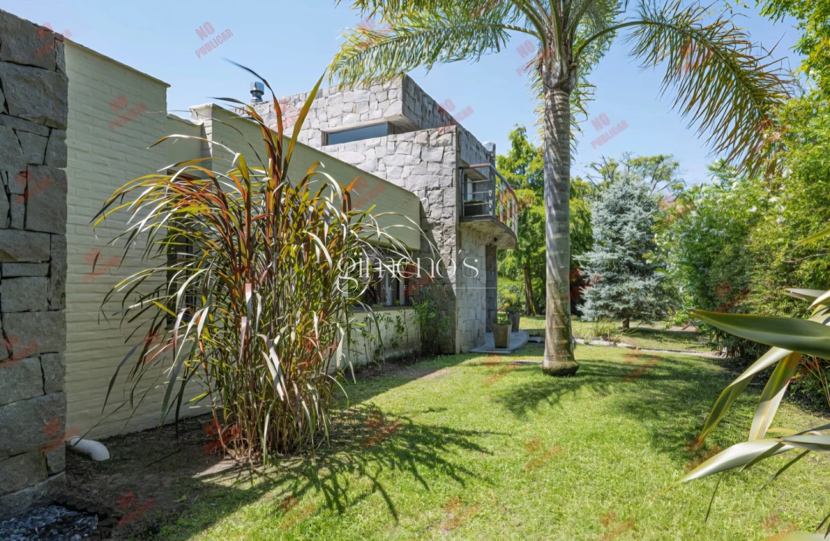 Casa ID.417 - Casa Minimalista en Marly - Punta del Este