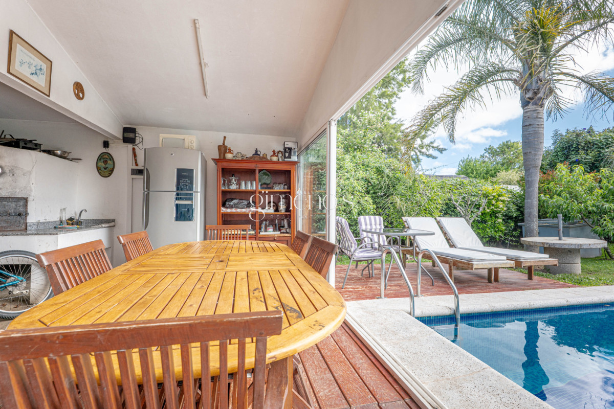 Casa ID.594 - Casa de 3 Dormitorios en Venta - Punta Del Este - Jardínes de Cordoba 