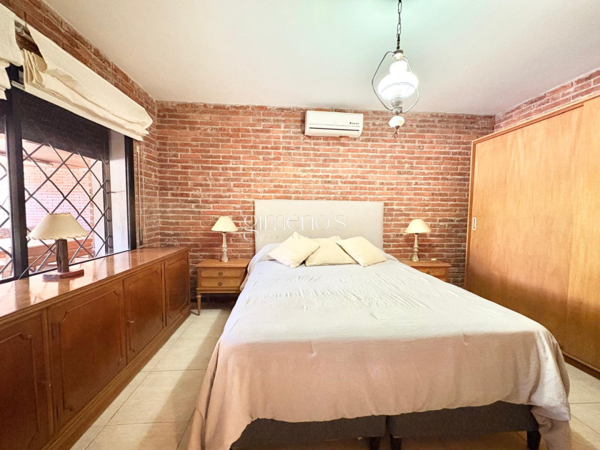 Casa ID.530 - Casa de 4 Dormitorios - Alquiler de Verano - Punta del Este - Mansa