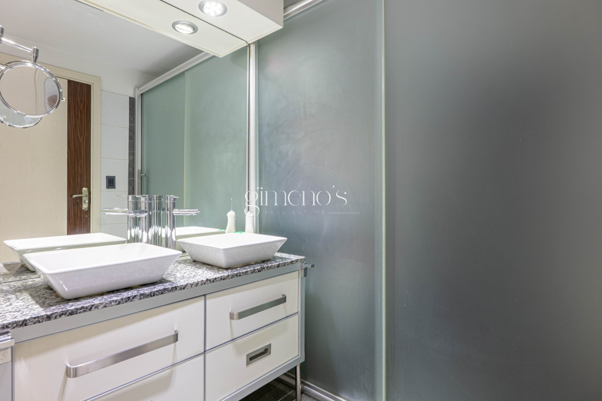 Casa ID.594 - Casa de 3 Dormitorios en Venta - Punta Del Este - Jardínes de Cordoba 