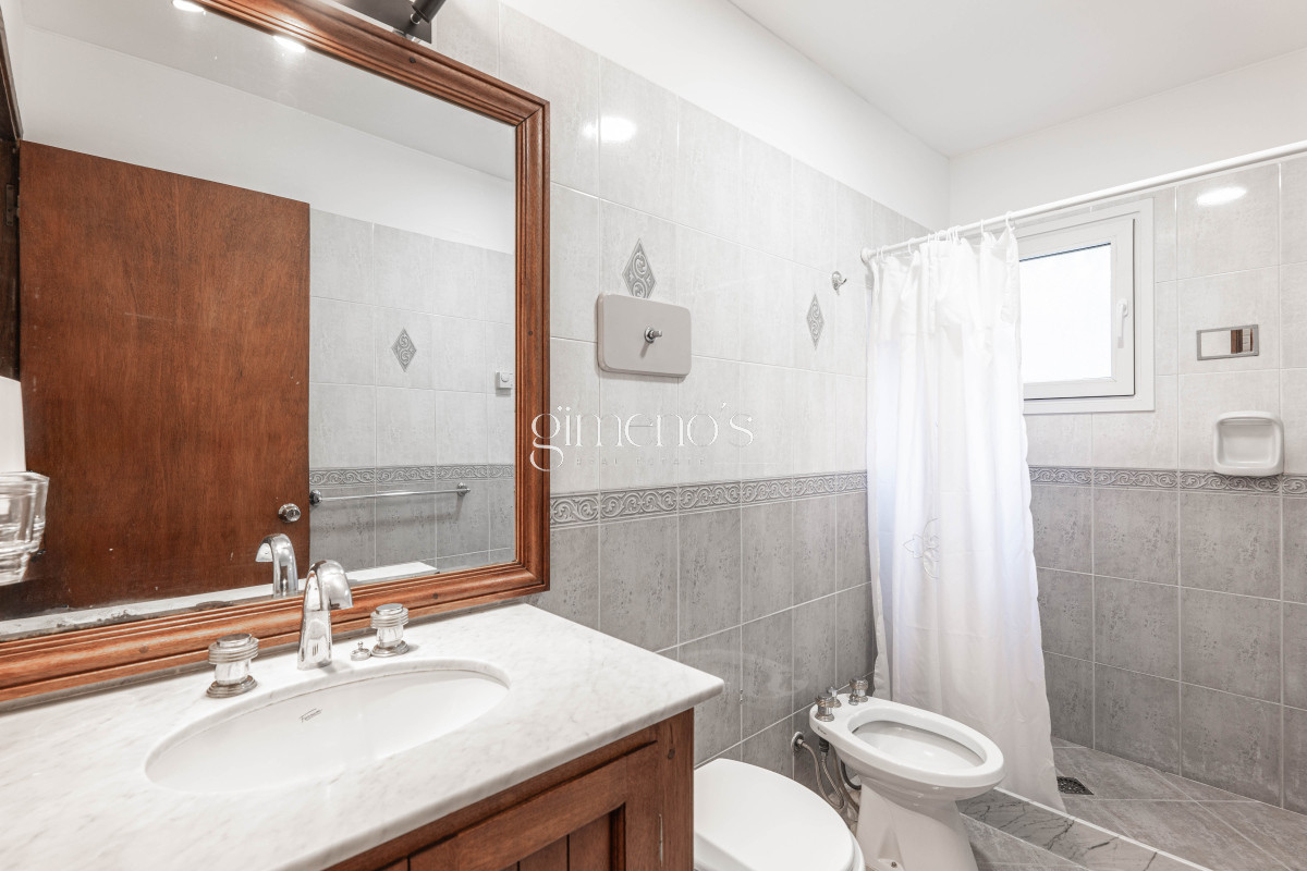 Casa ID.298 - Venta Casa 3 Dormitorios y Dependencia - Punta del Este - Playa Mansa 