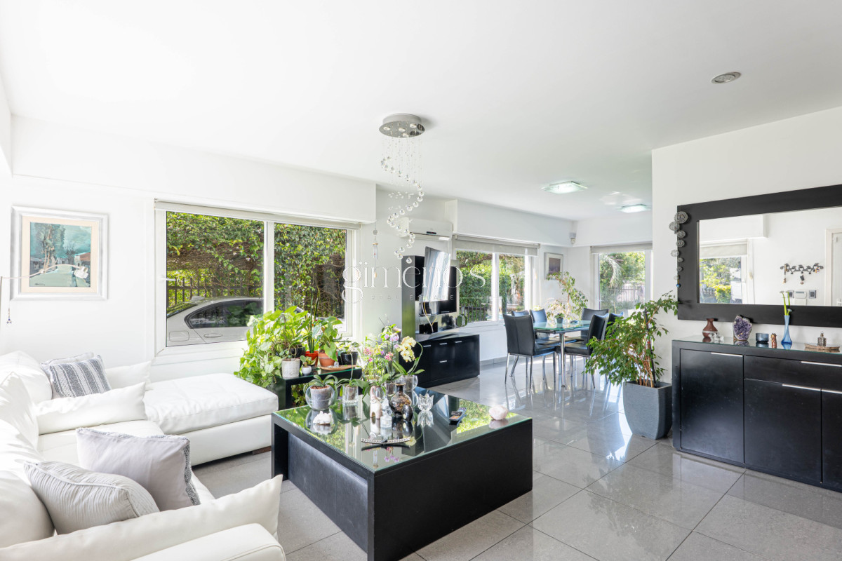 Casa ID.594 - Casa de 3 Dormitorios en Venta - Punta Del Este - Jardínes de Cordoba 