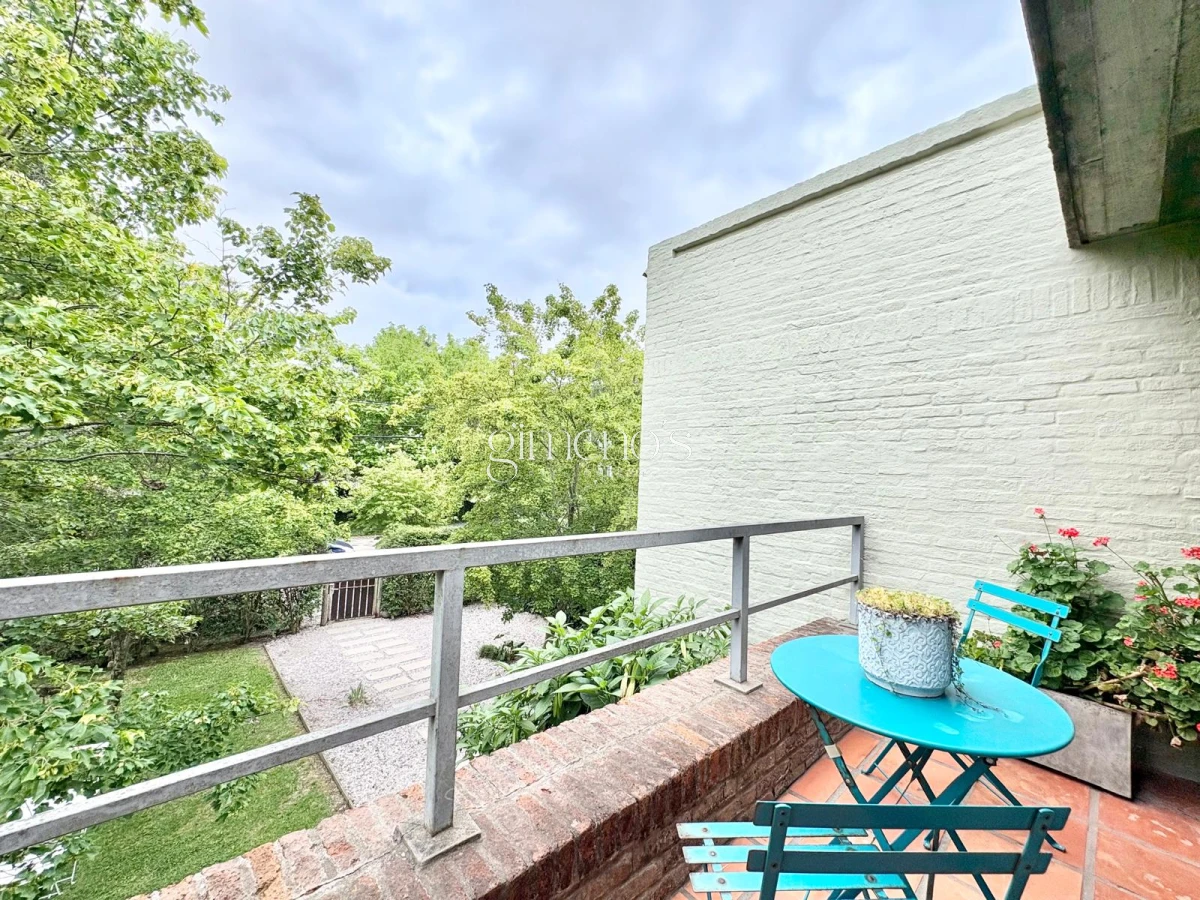 Casa ID.672 - Casa en Venta de 4 Dormitorios - Pinares