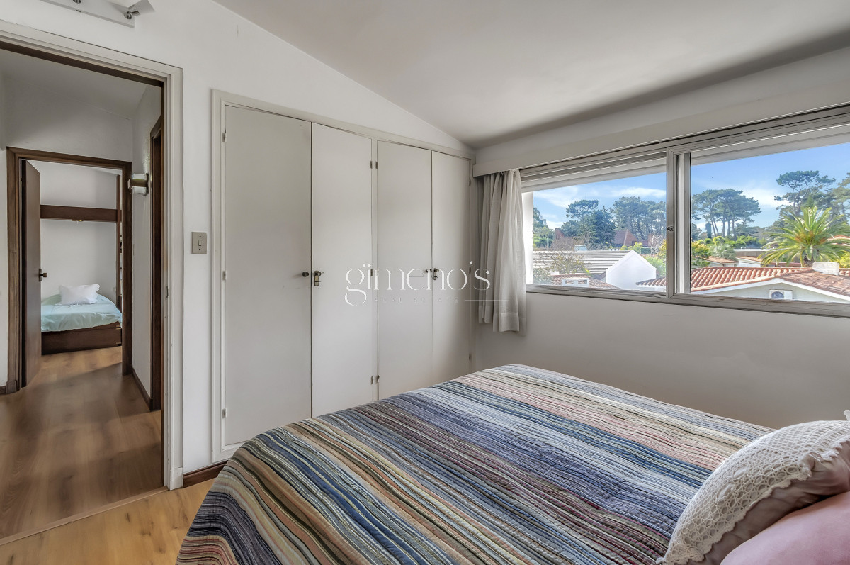 Casa ID.129 - Casa en Venta 3 Dormitorios - Playa Mansa - Punta del Este 
