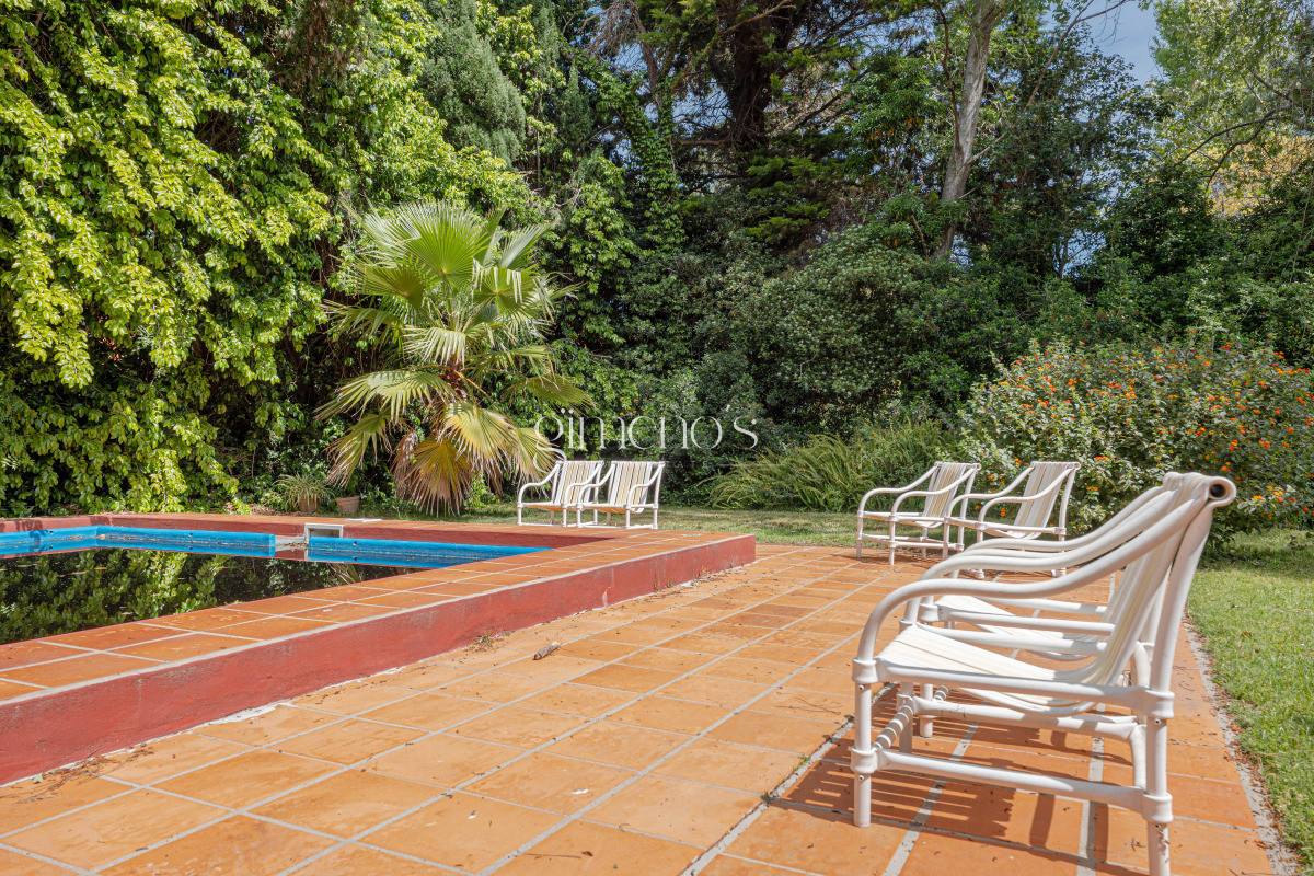 Casa ID.440 - Casa en Venta, 5 Dormitorios - Punta del Este -  Playa Mansa