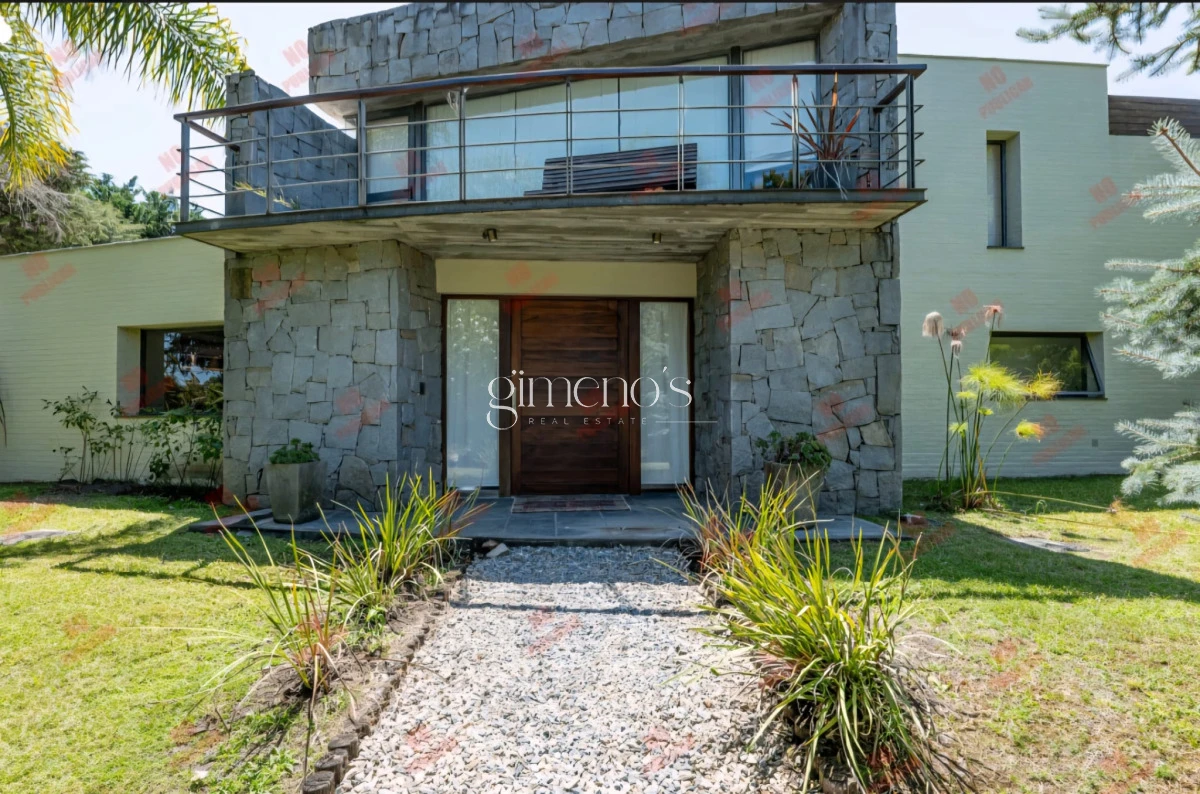 Casa ID.417 - Casa Minimalista en Marly - Punta del Este