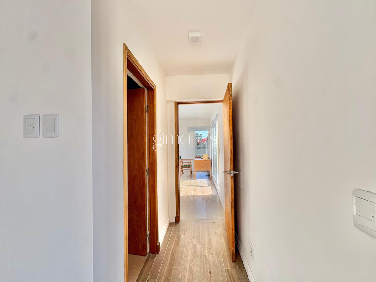 Casa ID.1580 - Casa En Venta 3 Dormitorios- Pinares - Punta del Este 