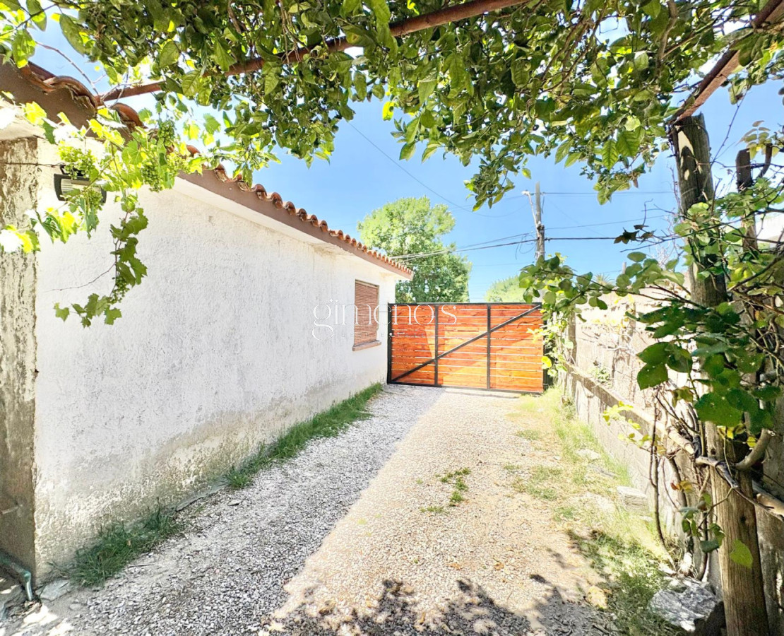 Casa en Venta con Apartamento - Gran potencial - Maldonado - Barrio Rivera