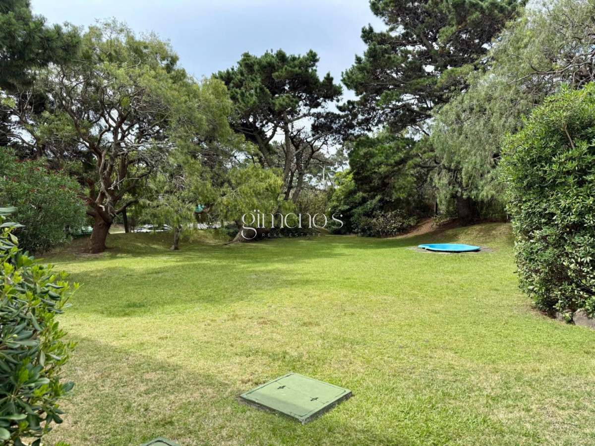 Casa ID.686 - Casa de 4 Dormitorios, Mansa-Punta del Este