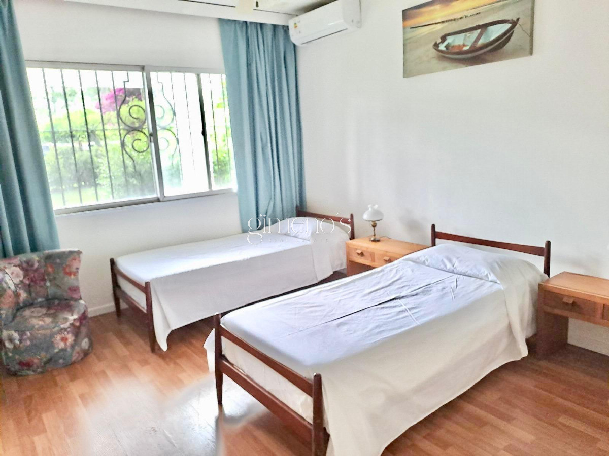 Casa ID.390 - Casa de 4 Dormitorios - Alquiler de Verano - Punta del Este - Mansa