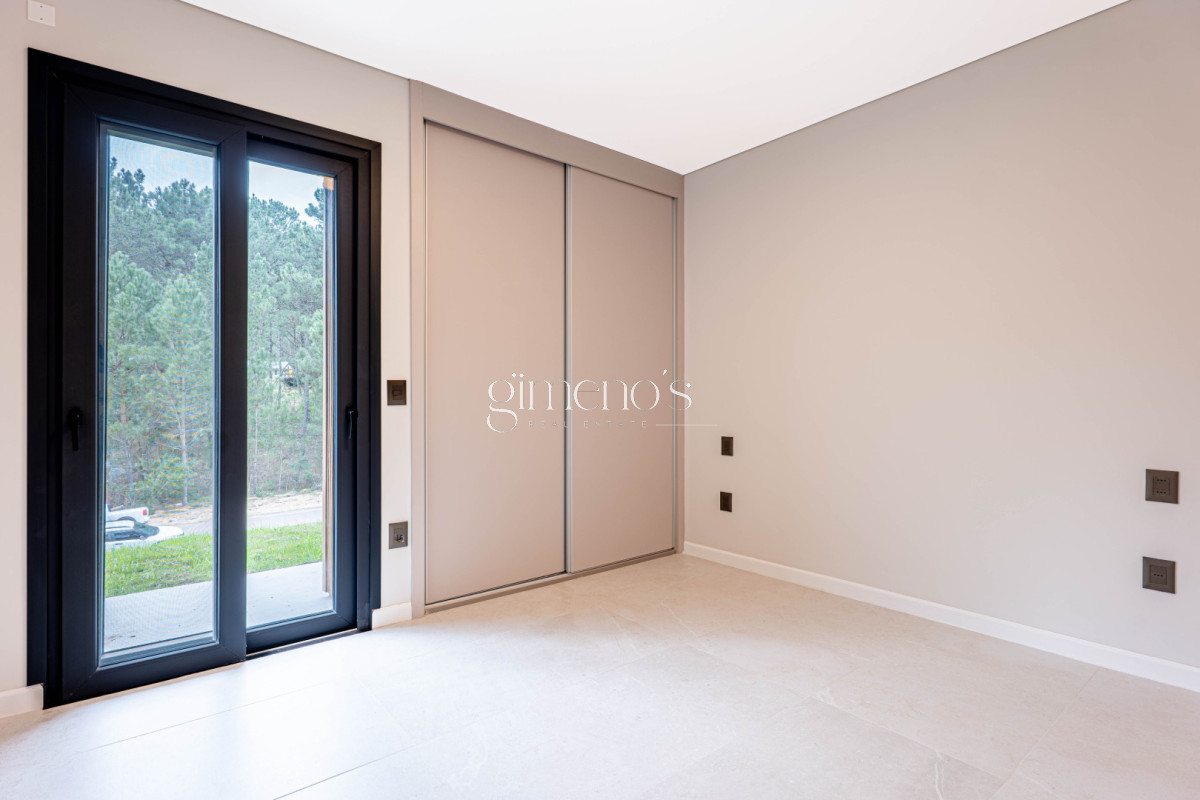 Casa ID.1371 - Casa a estrenar en venta,  3 Dormitorios - Club del Lago, Punta ballena - Punta del Este 