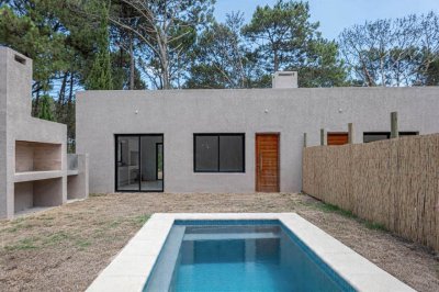 Casa En Venta a Estrenar - Maldonado - Club del Lago - Punta del Este
