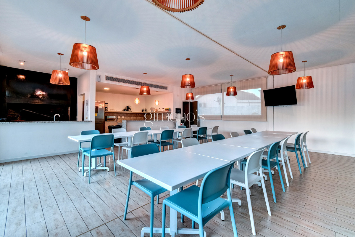 Apartamento ID.1 - Apartamento 3 Dormitorios en Suite, Mansa a 2 cuadras del Mar 