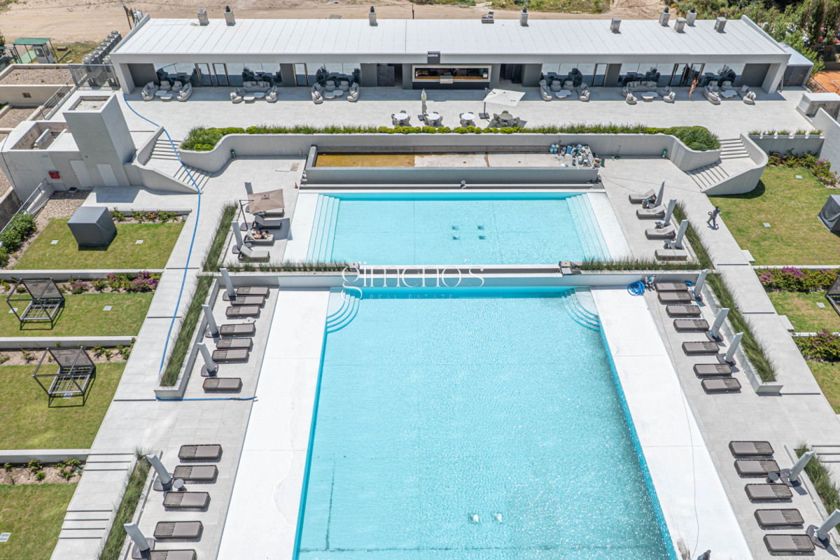 Apartamento ID.754 - Venta Apartamento, 2 Dormitorios en Suite - Punta Del Este - Playa Brava - TRUMP