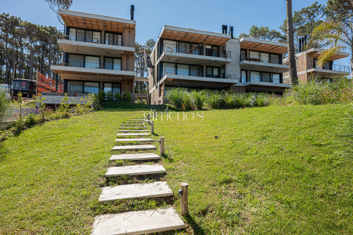 Apartamento ID.1144 - Apartamento en Venta, 2 Dormitorios, Jose Ignacio, La Juanita, Punta del Este