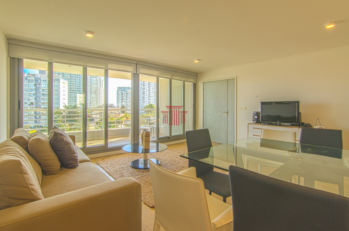 Apartamento en Punta del Este , playa Mansa, 2 dormitorios - DYT13300A