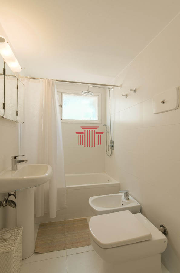 Apartamento ID.13666 - Apartamento en venta primera línea Punta del Este, Península