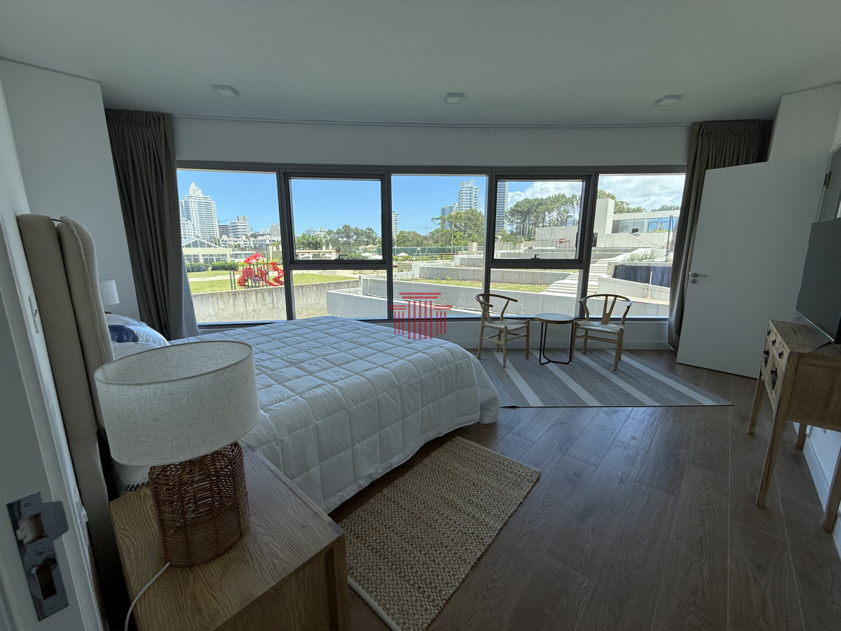 Apartamento ID.13678 - Venta Apartamento- Punta del Este - Playa Brava - 2 dormitorios