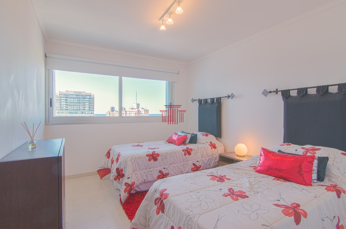 Apartamento ID.10206 - Apartamento en Punta del Este ,  playa mansa  Pent-house 
