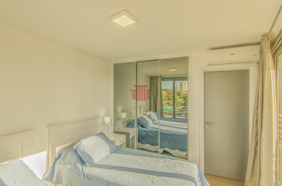 Apartamento ID.13302 - Apartamento en venta y alquiler Punta del Este  , Playa Mansa 