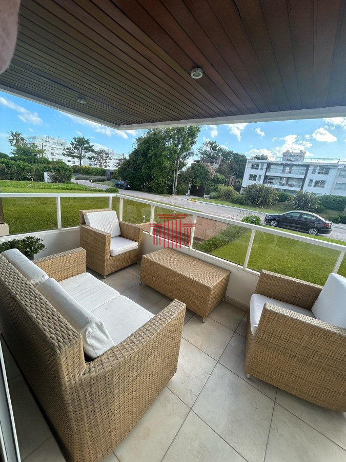 Apartamento ID.14020 - Encantador Apartamento a la venta en Playa Brava 