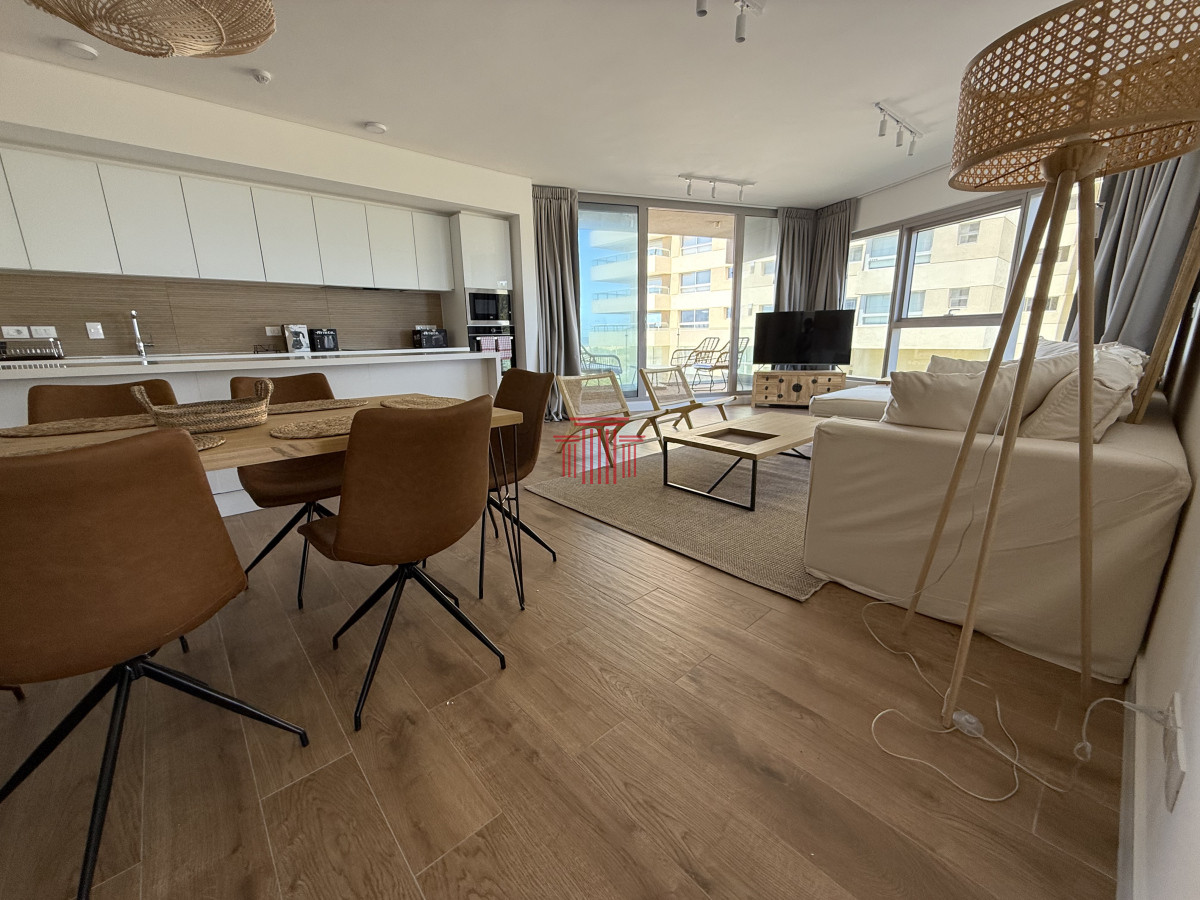 Apartamento ID.13678 - Venta Apartamento- Punta del Este - Playa Brava - 2 dormitorios