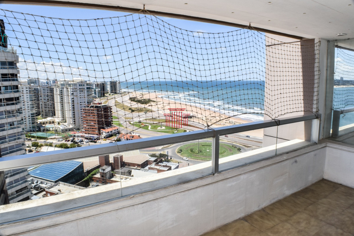 Apartamento ID.10773 - Apartamento en Punta del Este ,  Peninsula 