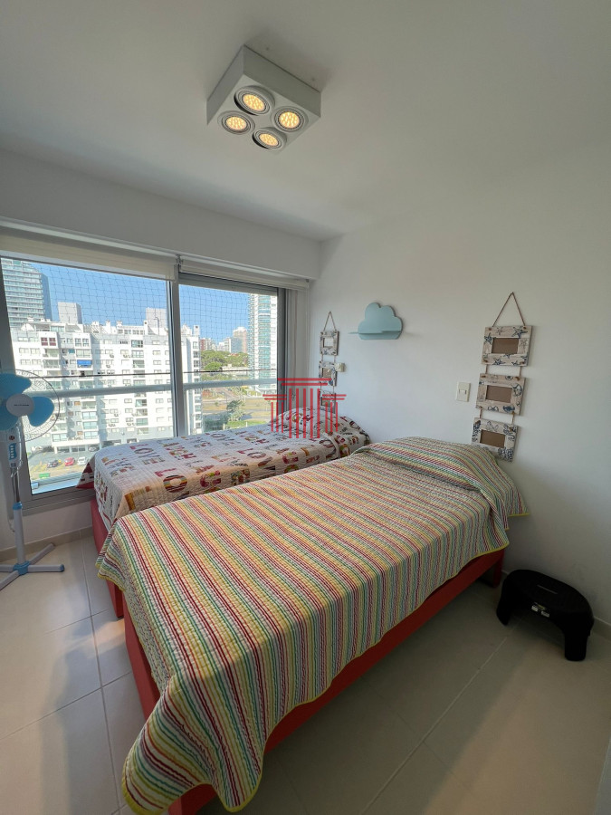 Apartamento ID.13891 - Apartamento en venta, Punta del Este